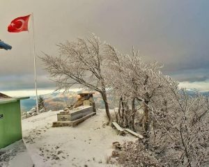 keremaali-turbesi