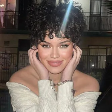 styledbysabrinaYEN