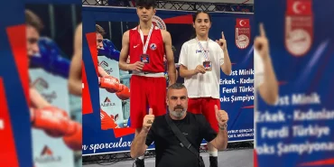 sakaryali boksorler ana