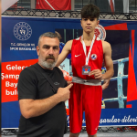 sakaryali boksorler madalya ile sehre donuyor mustafa tuncer