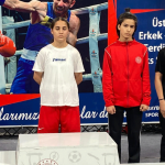 sakaryali boksorler madalya ile sehre donuyor yagmur coskun