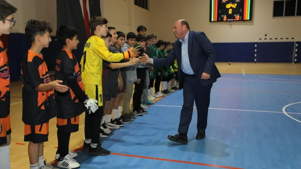 Ferizli’de Futsal Coşkusu Başladı!