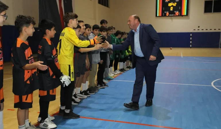 Ferizli’de Futsal Coşkusu Başladı!