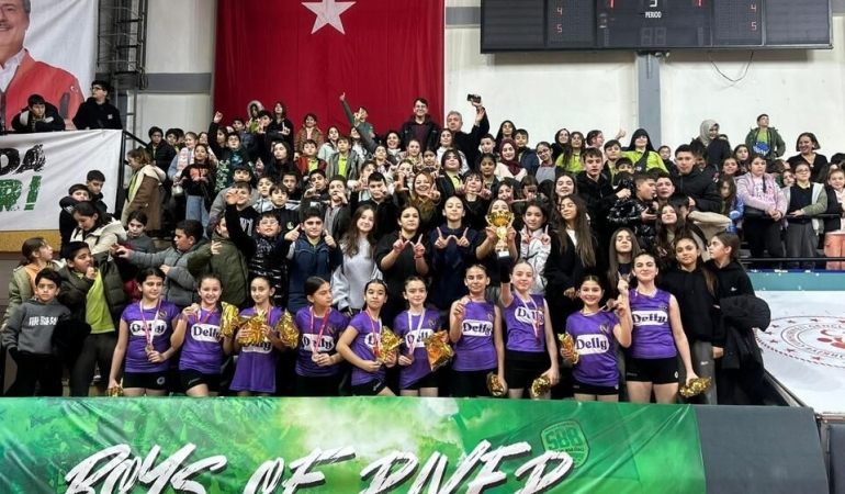 filenin kucuk altin kizlari sampiyon oldu 2