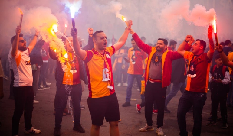 Fatih Terim8217den Turk Futboluna Damga Vuran Sepp Piontek8217e Duygusal Veda featured