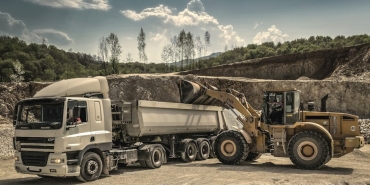 Mardin8217de Feci Kaza Tir ve Otomobil Carpisti 2 Olu featured