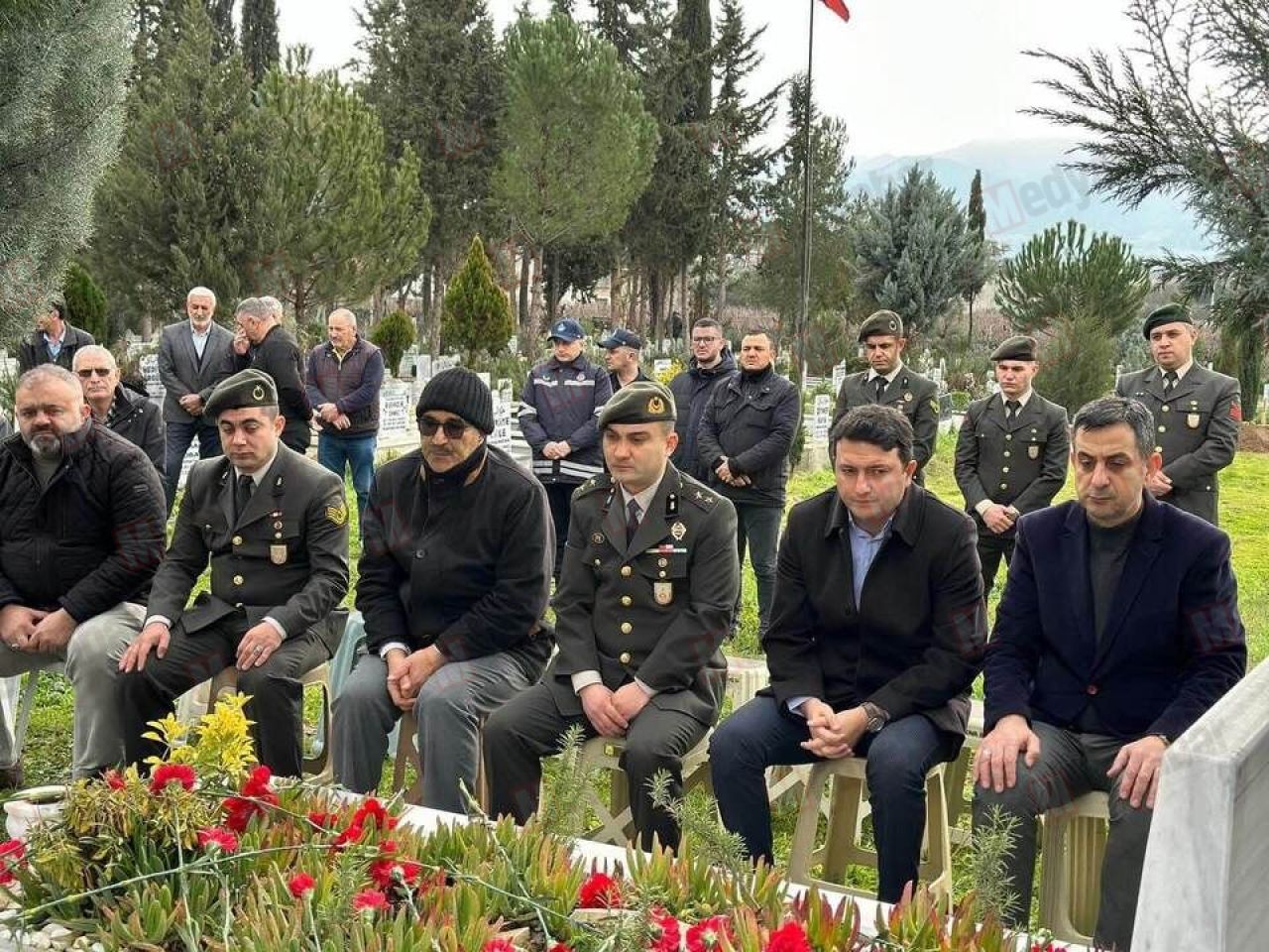 pamukova sehidini unutmadi idlib sehidi halil demir mezari basinda anildi 3 1769374481 pamukova sehidini unutmadi idlib sehidi halil demir mezari basinda anildi 3 1769374481