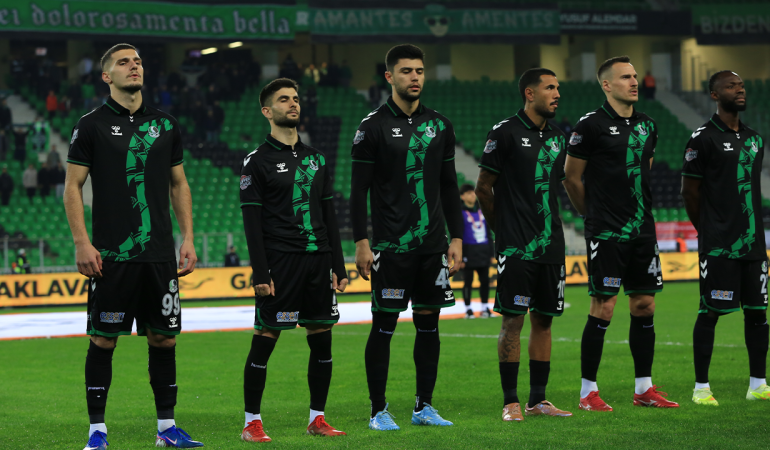 sakaryasporda sariyer maci oncesi 3 eksik 6 oyuncu kart sinirinda