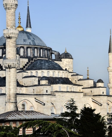 Sinan Engin8217den Galatasaray8217a Agir Elestiri 8220Eski Galatasaray Babanizdi8221 featured