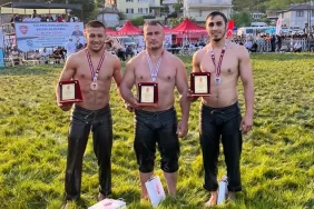 Pehlivanlar madalya kazandılar