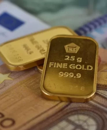 Altın piyasasında dalgalanma: Gram 7 bin 120 TL'yi gördü 2 Altin-piyasasinda-dalgalanma-Gram-7-bin-120-TL8217yi-gordu-featured