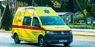 D-6508217de-ambulans-trafik-kazasi-gecirdi-featured