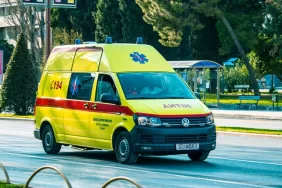 D-6508217de-ambulans-trafik-kazasi-gecirdi-featured