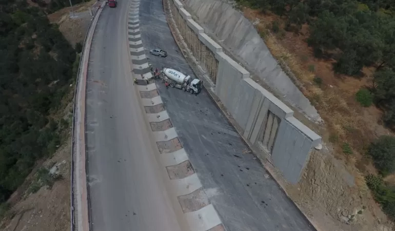Ferizli8217de-Uzun-Suredir-Beklenen-Yol-Calismasi-Tamamlandi-featured