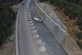 Ferizli'de Uzun Süredir Beklenen Yol Çalışması Tamamlandı 2 Ferizli8217de-Uzun-Suredir-Beklenen-Yol-Calismasi-Tamamlandi-featured