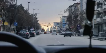 İkinci Sıra Park Yapan Araçlar Trafik Ekipleri Tarafından Kaldırdı 2 Ikinci-Sira-Park-Yapan-Araclar-Trafik-Ekipleri-Tarafindan-Kaldirdi-featured