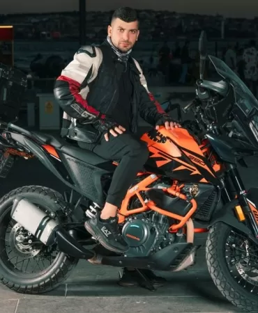 Kazada ölen motosiklet sürücüsü defnedildi 2 Kazada-olen-motosiklet-surucusu-defnedildi-featured