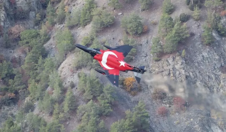Kirmizi-bultenle-aranan-Serkan-Kurtulus-Turkiye8217ye-getirildi-featured
