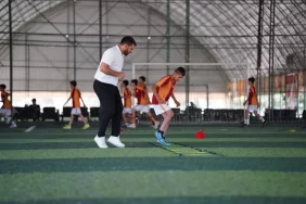Metehan Başar Spor Salonu'nda antrenörlük kursu tamamlandı 3 Metehan-Basar-Spor-Salonu8217nda-antrenorluk-kursu-tamamlandi-featured