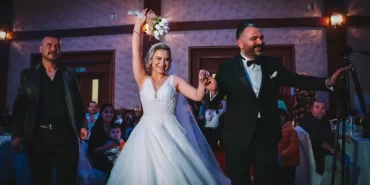 Sakaryada-AK-Partiye-yeni-katilim-Zeki-Yavuza-rozet-toreni-featured