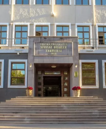 Sakarya-Universitesi-14-genc-arastirmaciyi-kadrosuna-katiyor-featured