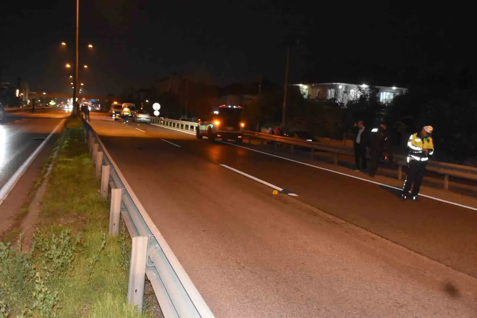 Hendek’te Feci Kaza: Yolun Karşısına Geçmek İsteyen Yaşlı Kadın Hayatını Kaybetti 2 544715441515